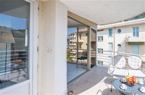 Foto 16 - Appartamento con 2 camere da letto a Cannes con terrazza e vista mare