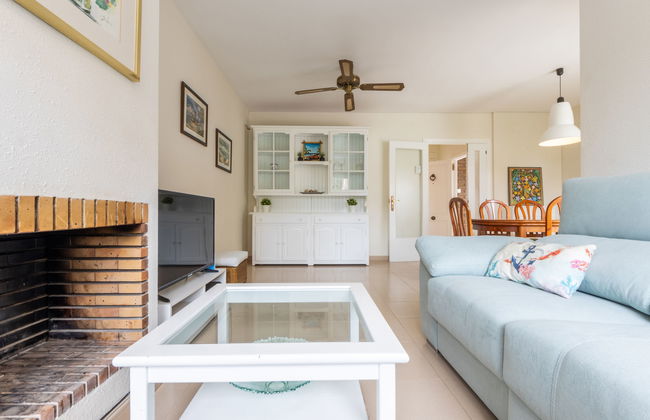Casa de 4 quartos em Torredembarra com piscina privada e terraço - Foto 3