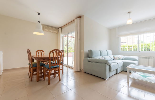 Casa de 4 quartos em Torredembarra com piscina privada e terraço - Foto 6