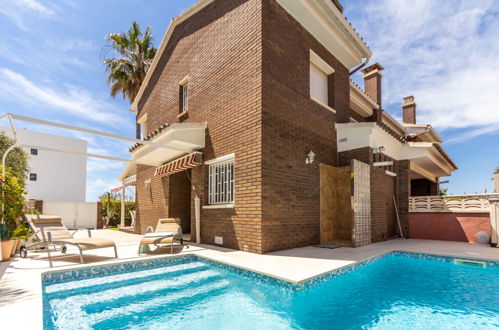 Foto 1 - Casa con 3 camere da letto a Torredembarra con piscina privata e vista mare