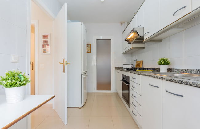 Casa de 4 quartos em Torredembarra com piscina privada e terraço - Foto 10