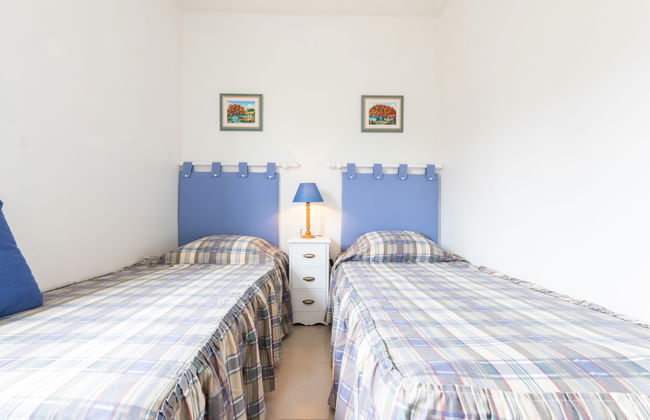 Casa de 4 quartos em Torredembarra com piscina privada e terraço - Foto 13