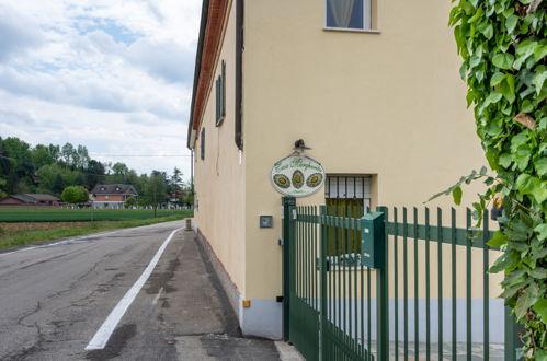 Photo 32 - Maison de 2 chambres à Asti avec jardin et terrasse