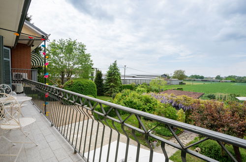 Photo 28 - Maison de 2 chambres à Asti avec jardin et terrasse