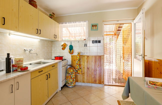 Casa de 3 quartos em Balatonszárszó com jardim e terraço - Foto 11