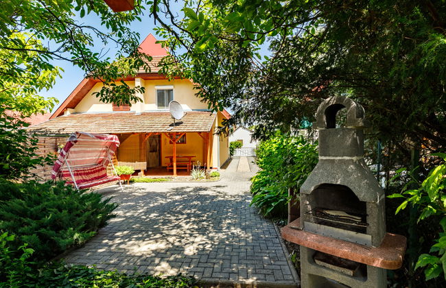 Casa de 3 quartos em Balatonszárszó com jardim e terraço - Foto 3