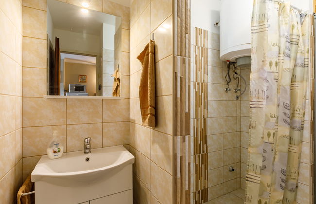 Casa de 3 quartos em Balatonszárszó com jardim e terraço - Foto 19