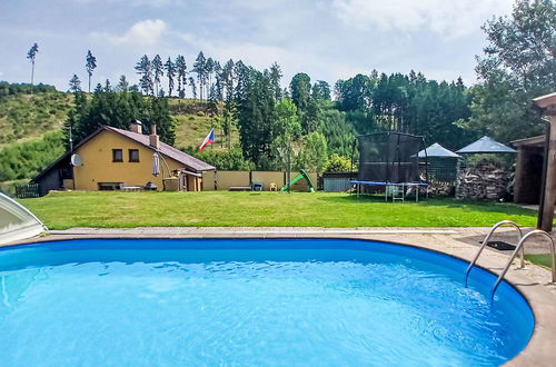 Foto 38 - Casa de 3 quartos em Staré Buky com piscina privada e jardim