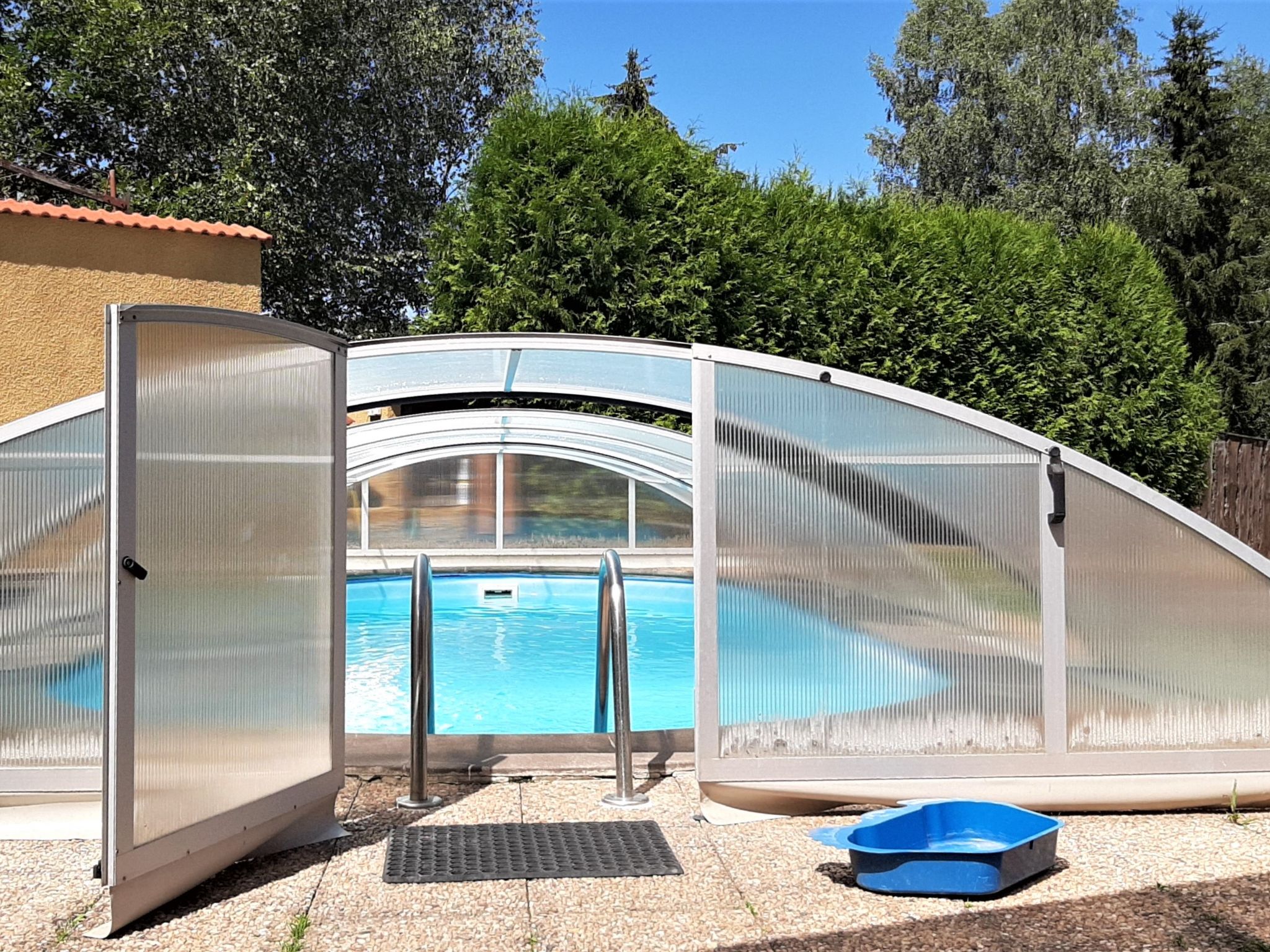 Foto 28 - Casa de 3 quartos em Staré Buky com piscina privada e terraço