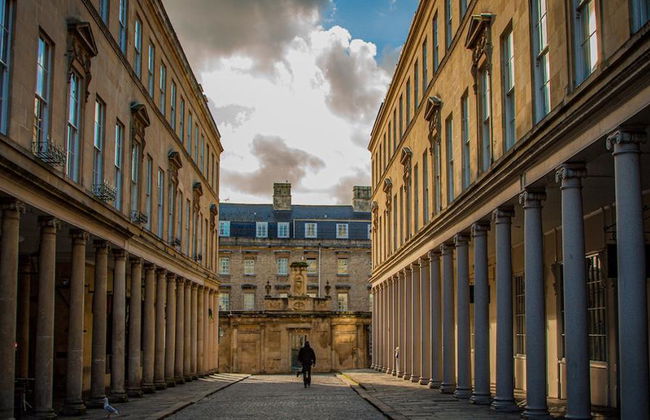 Travel Curious: Bienvenido a Bath: Tour privado de medio día a pie - Foto 5