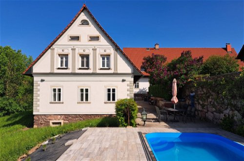 Foto 1 - Casa de 3 habitaciones en Šonov con piscina privada y terraza