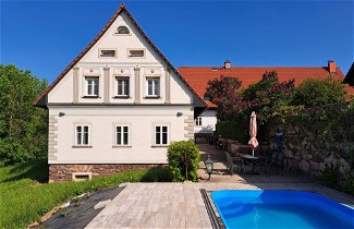 Foto 1 - Casa con 3 camere da letto a Šonov con piscina privata e terrazza