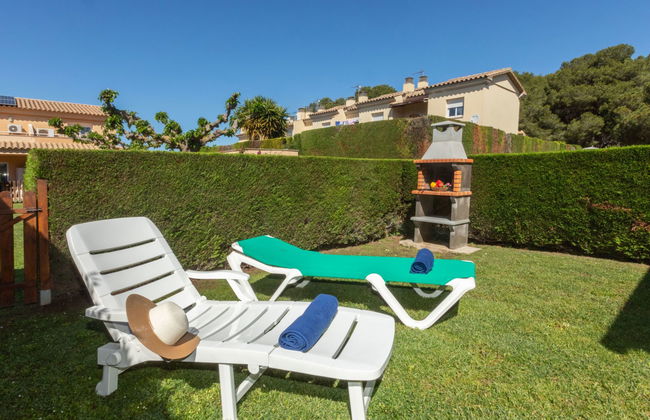 Casa de 4 quartos em l'Escala com piscina e jardim - Foto 24