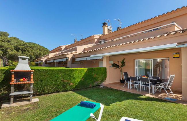 Casa de 4 quartos em l'Escala com piscina e jardim - Foto 2
