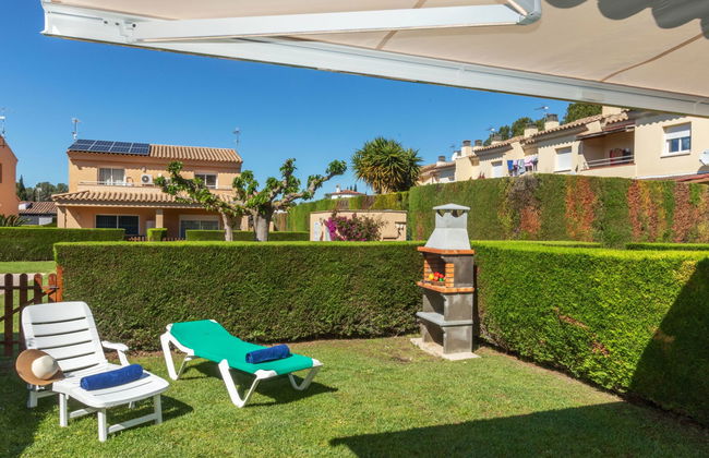 Casa de 4 quartos em l'Escala com piscina e jardim - Foto 20