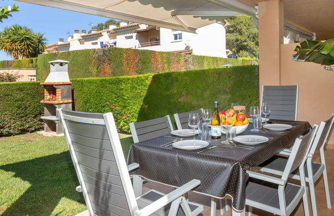 Casa de 4 quartos em l'Escala com piscina e jardim - Foto 3