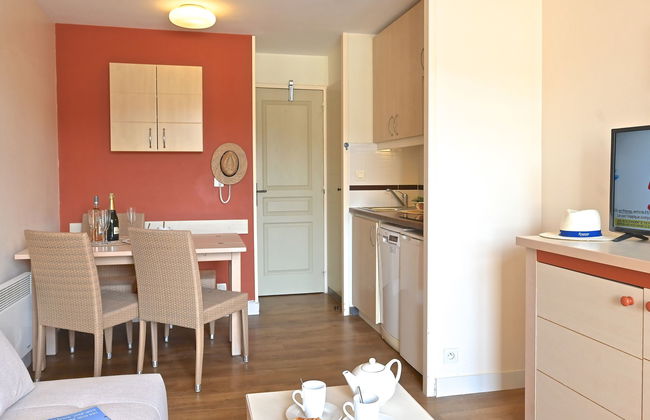 Apartamento de 1 quarto em Saint-Raphaël com piscina e jardim - Foto 10