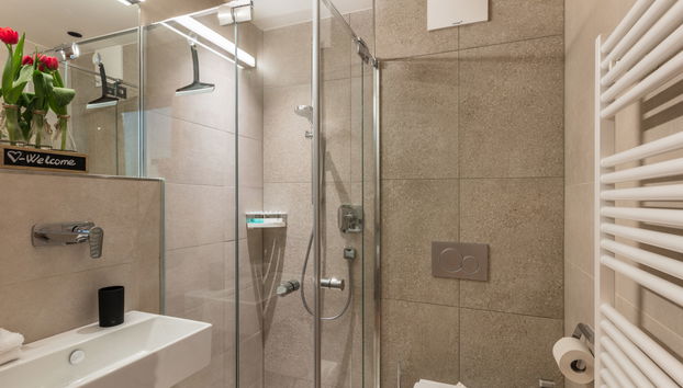 Apartamento de 2 habitaciones en Piesendorf con piscina y jardín - Foto 5