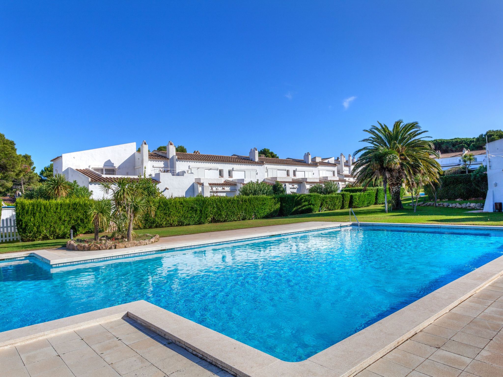 Foto 1 - Haus mit 3 Schlafzimmern in Pals mit schwimmbad und blick aufs meer