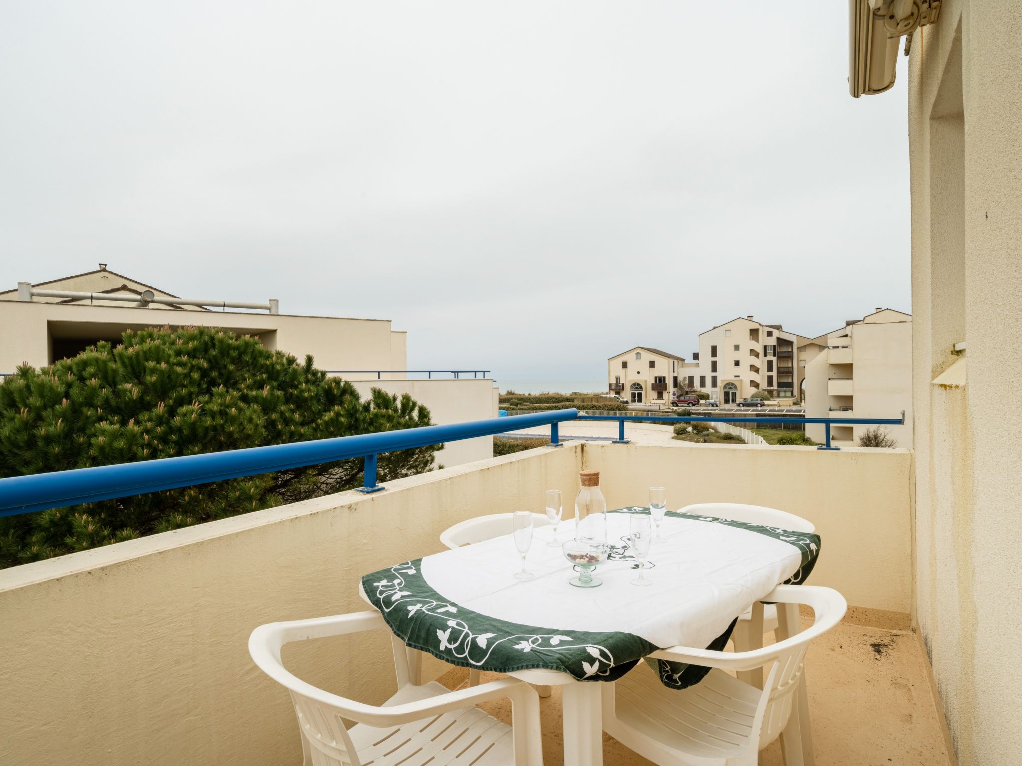 Photo 5 - 2 bedroom Apartment in Lacanau with swimming pool and terrace