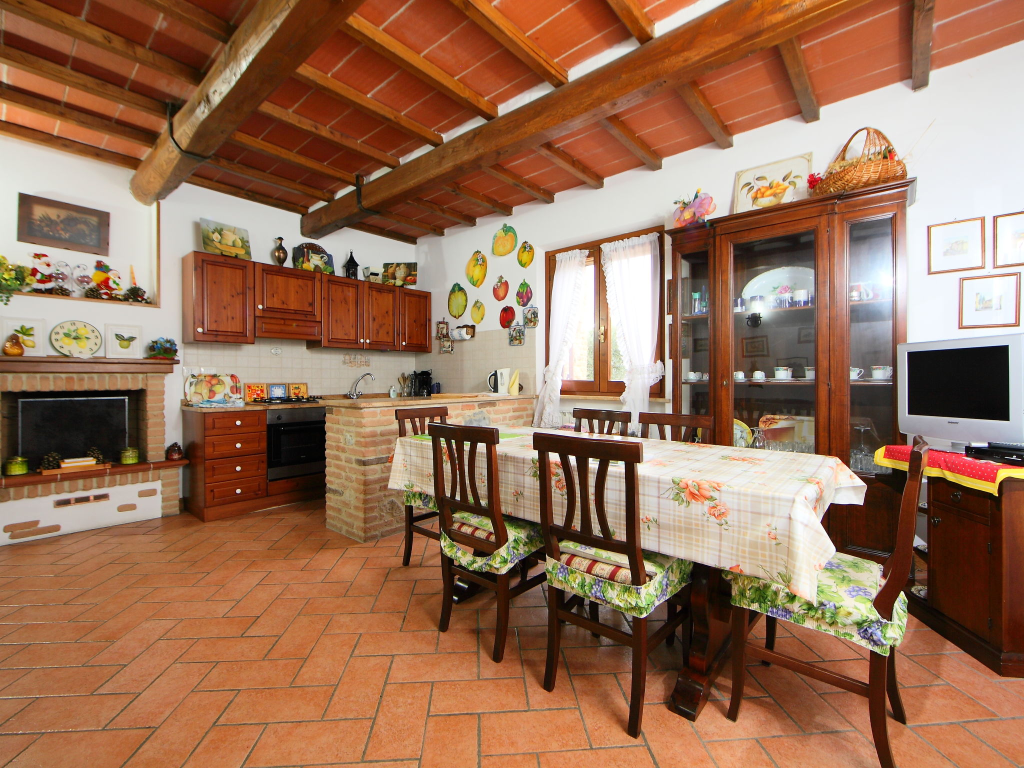 Photo 6 - 3 bedroom Apartment in Castiglione del Lago with swimming pool and garden