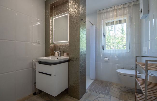 Apartamento de 4 quartos em Lovran com piscina e jardim - Foto 16