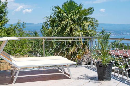 Photo 10 - Appartement de 3 chambres à Lovran avec piscine et terrasse