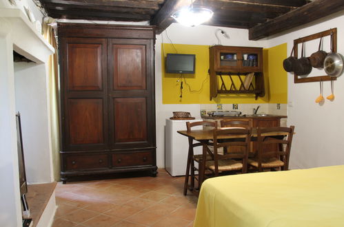 Photo 11 - 1 bedroom Apartment in Pesaro with swimming pool and garden