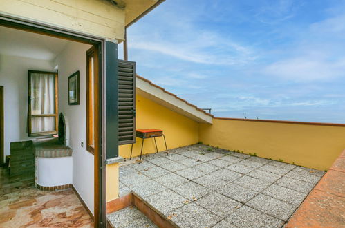 Photo 30 - Appartement de 2 chambres à Lamporecchio avec piscine et jardin