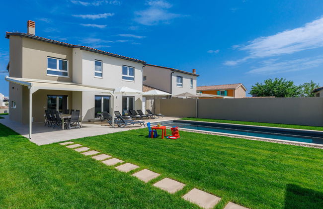 Casa de 5 quartos em Ližnjan com piscina privada e jardim - Foto 30