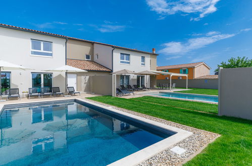 Photo 31 - Maison de 4 chambres à Ližnjan avec piscine privée et terrasse