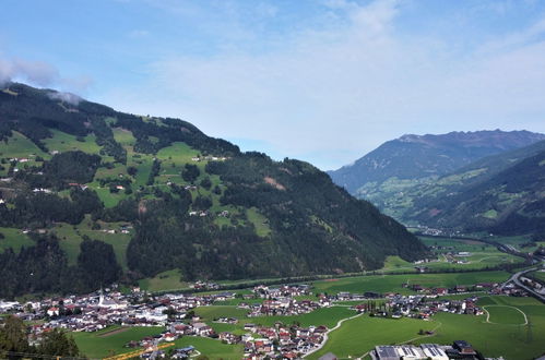 Foto 18 - Appartamento con 4 camere da letto a Hainzenberg con terrazza e vista sulle montagne