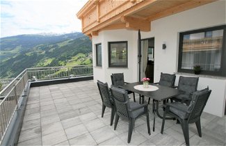 Foto 3 - Apartamento de 4 quartos em Hainzenberg com terraço e vista para a montanha