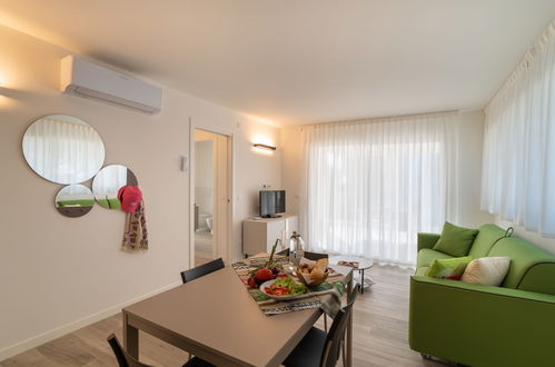 Foto 4 - Appartamento con 1 camera da letto a Lignano Sabbiadoro con vista mare