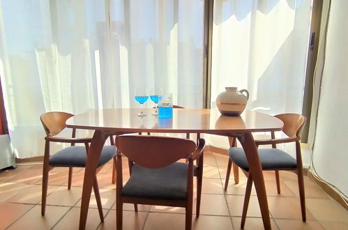 Foto 8 - Appartamento con 1 camera da letto a Benidorm con vista mare