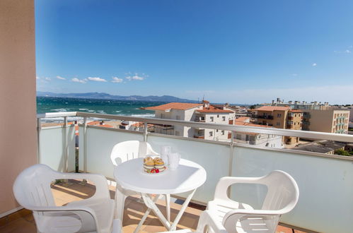 Photo 1 - 2 bedroom Apartment in l'Escala with sea view