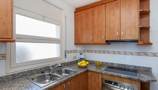 3 bedroom Apartment in l'Escala - Photo 4