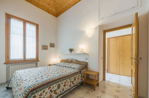 Photo 12 - 3 bedroom House in Forte dei Marmi with garden