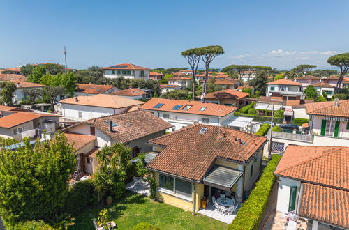 Photo 48 - 3 bedroom House in Forte dei Marmi with garden