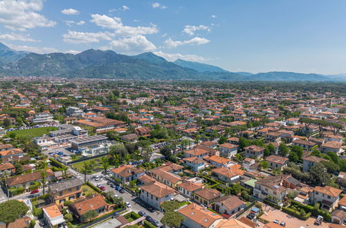 Photo 51 - 3 bedroom House in Forte dei Marmi with garden