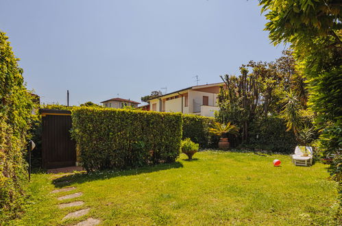 Photo 5 - Maison de 3 chambres à Forte dei Marmi avec jardin et vues à la mer