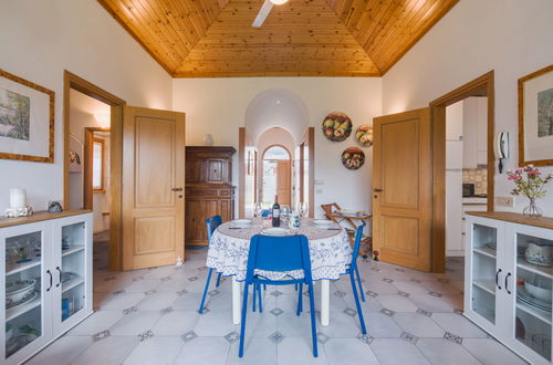 Photo 21 - 3 bedroom House in Forte dei Marmi with garden