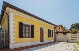 Photo 3 - Maison de 3 chambres à Forte dei Marmi avec jardin