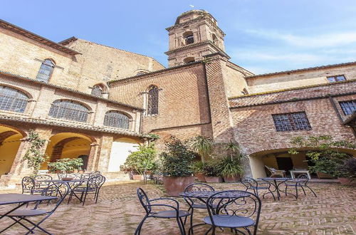 Photo 3 - Chiostro Del Carmine