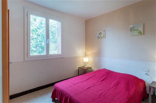 Foto 9 - Apartamento de 1 habitación en Saint-Cyr-sur-Mer con terraza y vistas al mar