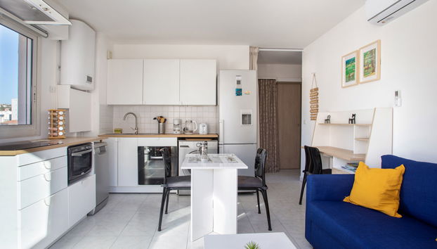 Appartement de 2 chambres à Cagnes-sur-Mer avec terrasse - Photo 2