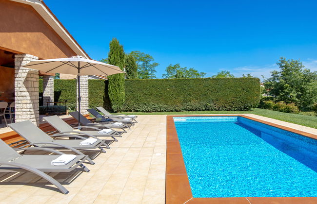 Casa de 4 quartos em Sveta Nedelja com piscina privada e jardim - Foto 19