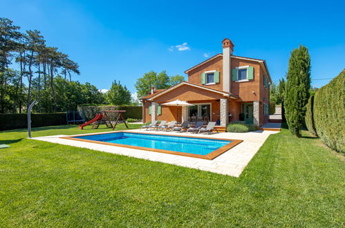 Foto 30 - Casa con 3 camere da letto a Sveta Nedelja con piscina privata e giardino