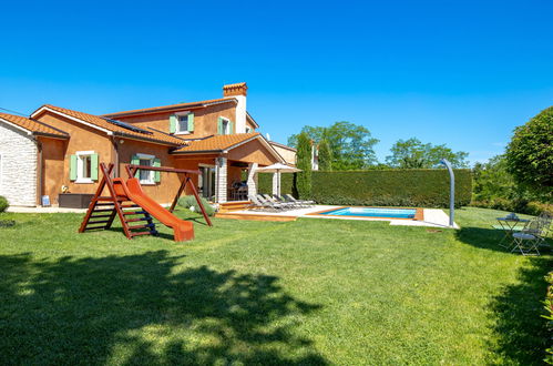 Foto 35 - Casa con 3 camere da letto a Sveta Nedelja con piscina privata e giardino