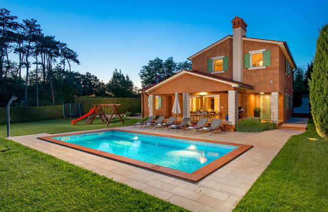 Casa de 4 quartos em Sveta Nedelja com piscina privada e jardim - Foto 25